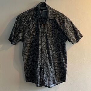 Cultura black and gray pearl snap down shirt size medium
